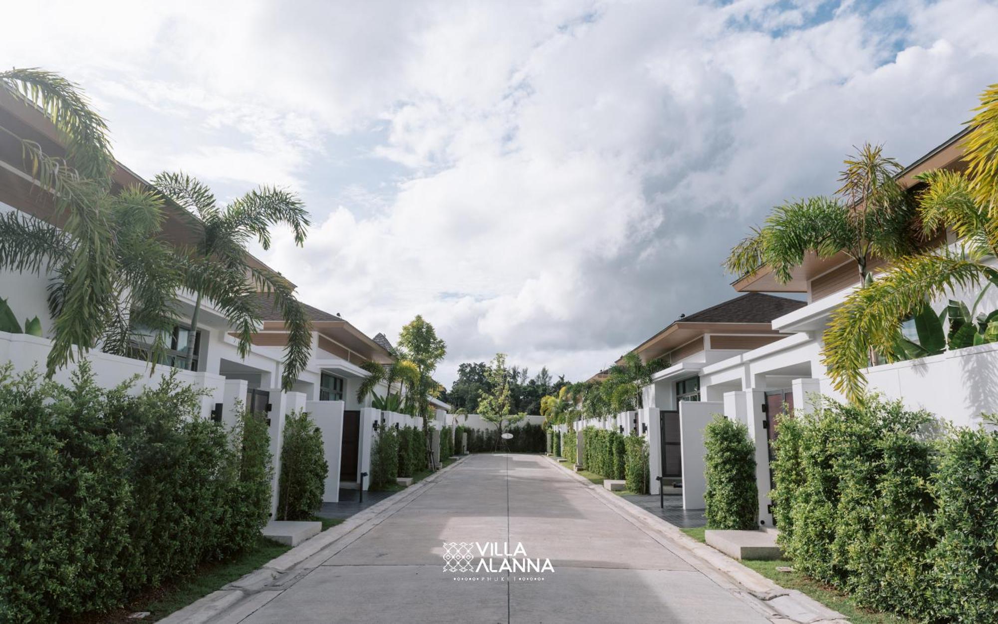 Villa Alanna Phuket Pantai Bang Tao Bagian luar foto