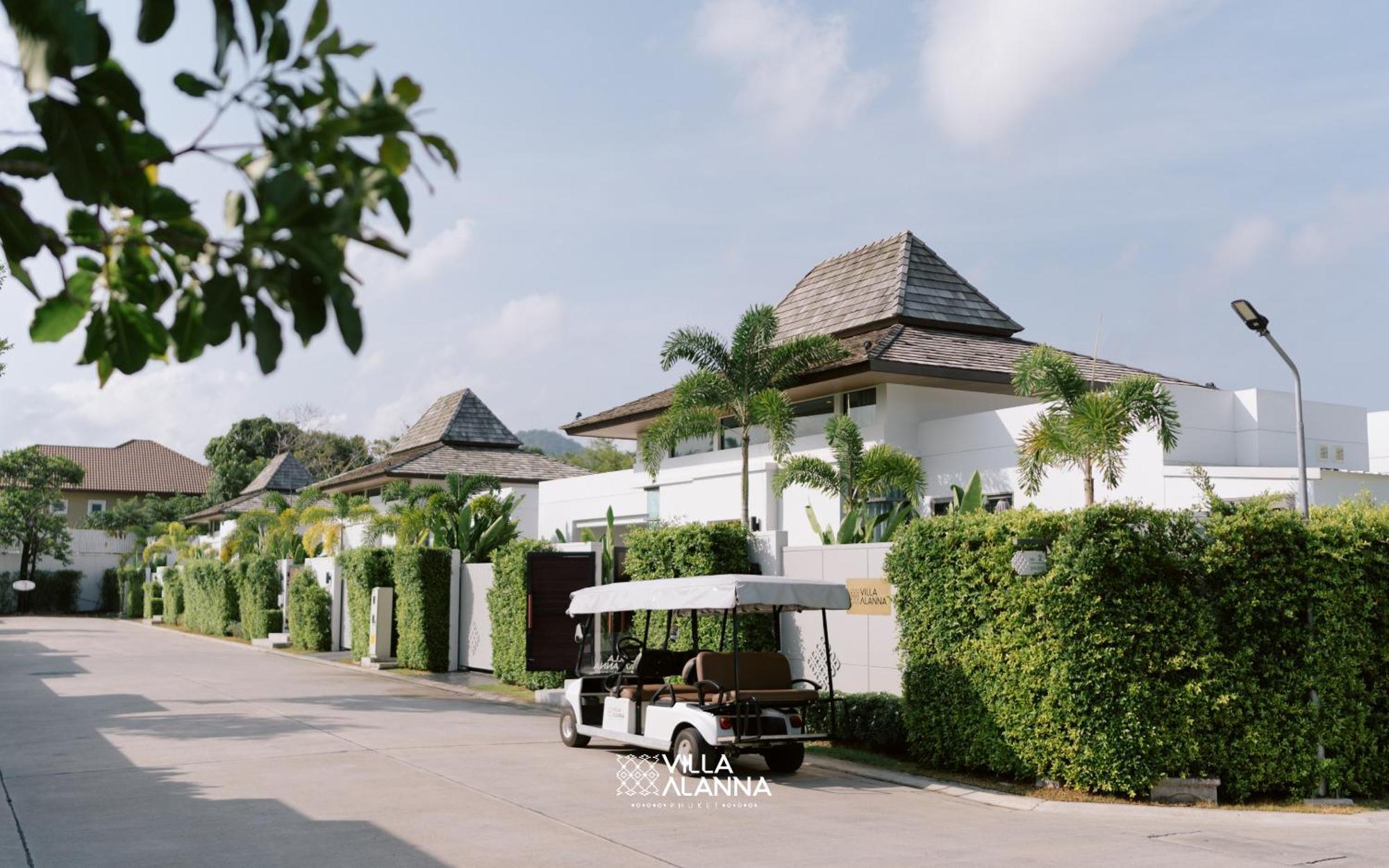 Villa Alanna Phuket Pantai Bang Tao Bagian luar foto