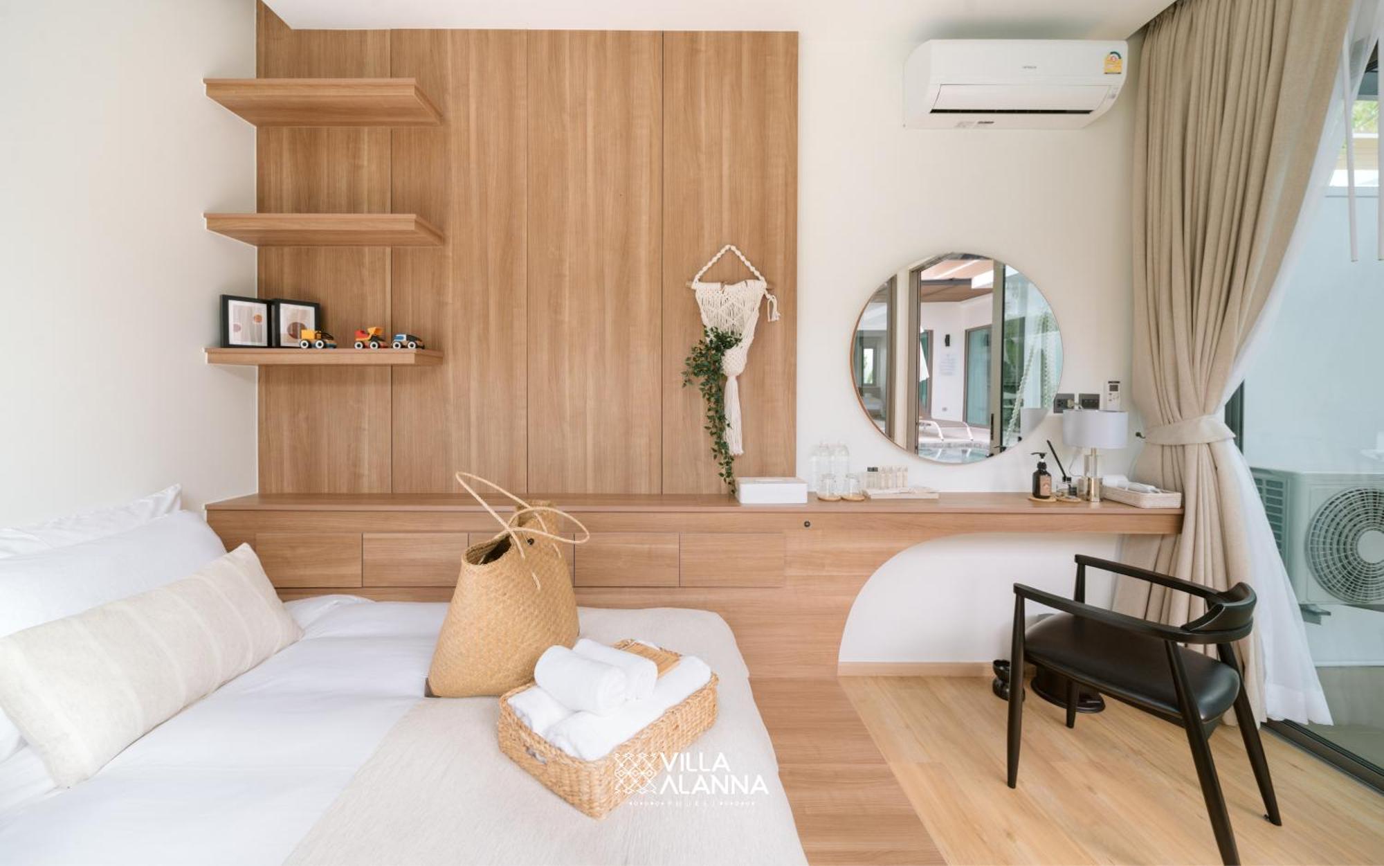 Villa Alanna Phuket Pantai Bang Tao Bagian luar foto